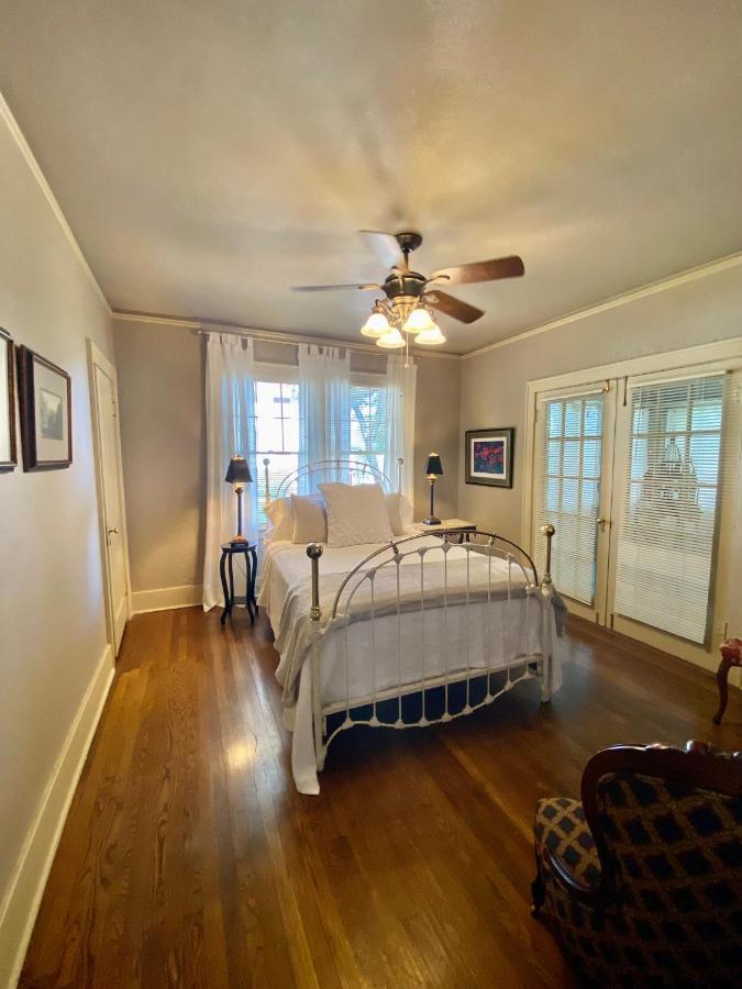 The Empress Of Little Rock Bed & Breakfast Bagian luar foto