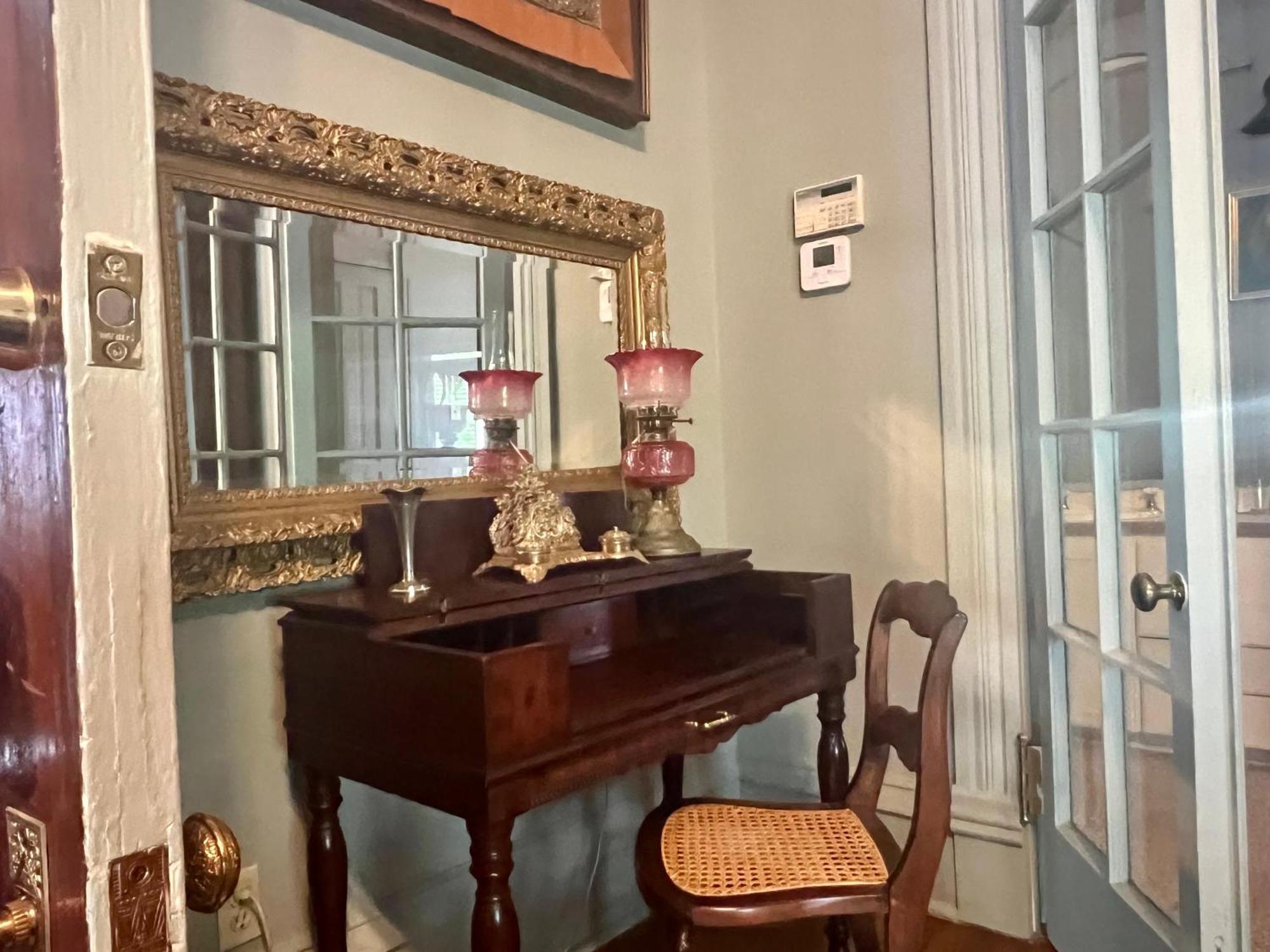 The Empress Of Little Rock Bed & Breakfast Bagian luar foto