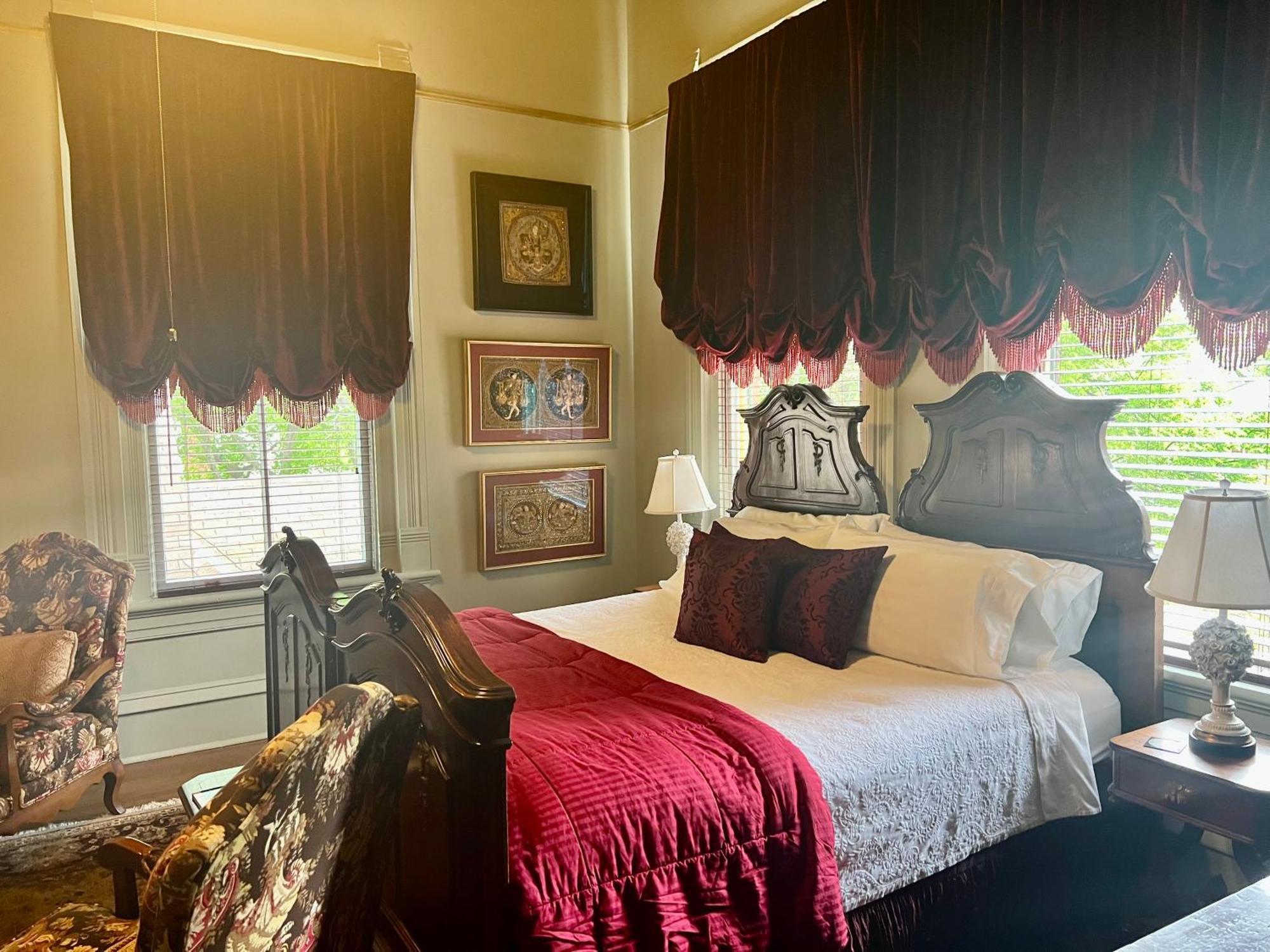 The Empress Of Little Rock Bed & Breakfast Bagian luar foto