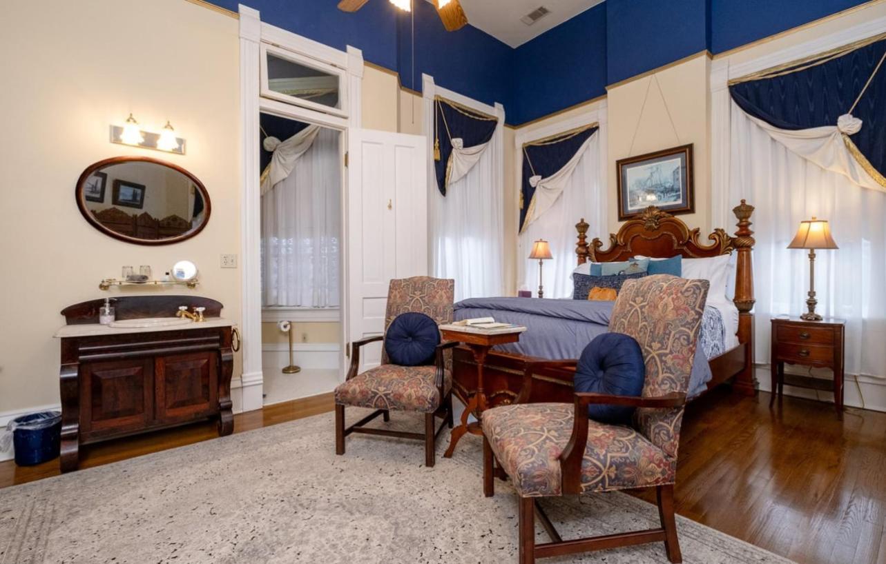 The Empress Of Little Rock Bed & Breakfast Bagian luar foto