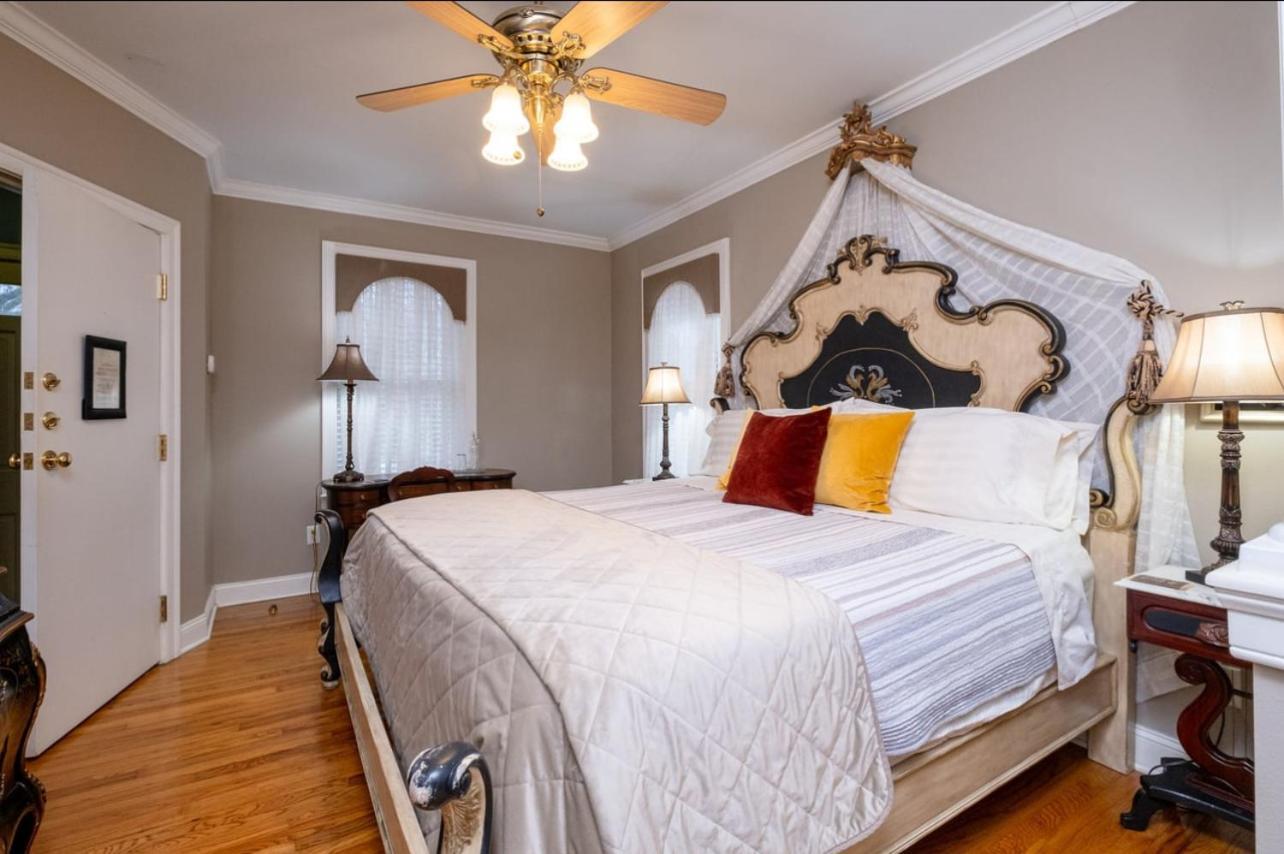 The Empress Of Little Rock Bed & Breakfast Bagian luar foto