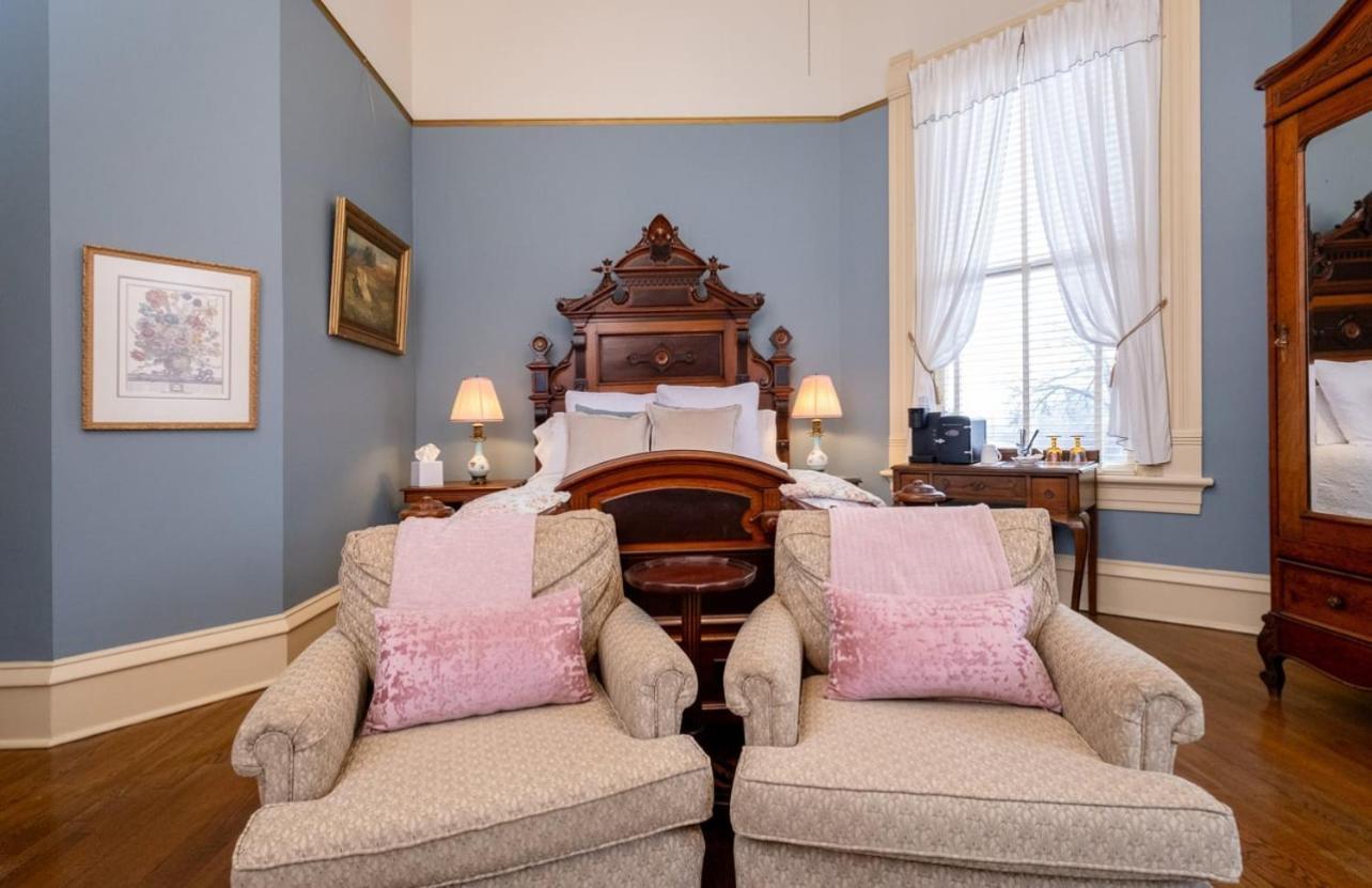 The Empress Of Little Rock Bed & Breakfast Bagian luar foto