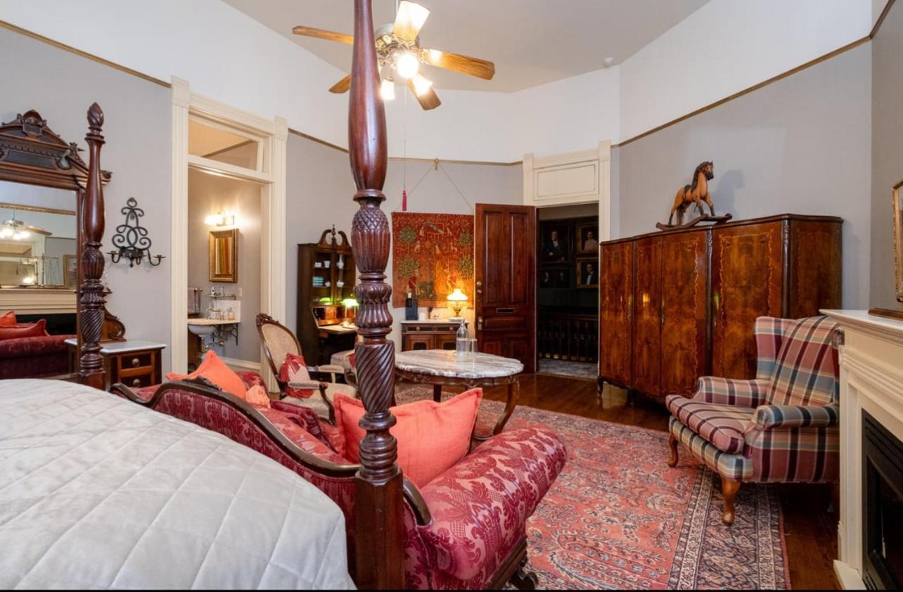 The Empress Of Little Rock Bed & Breakfast Bagian luar foto