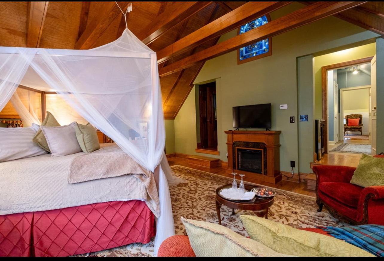 The Empress Of Little Rock Bed & Breakfast Bagian luar foto