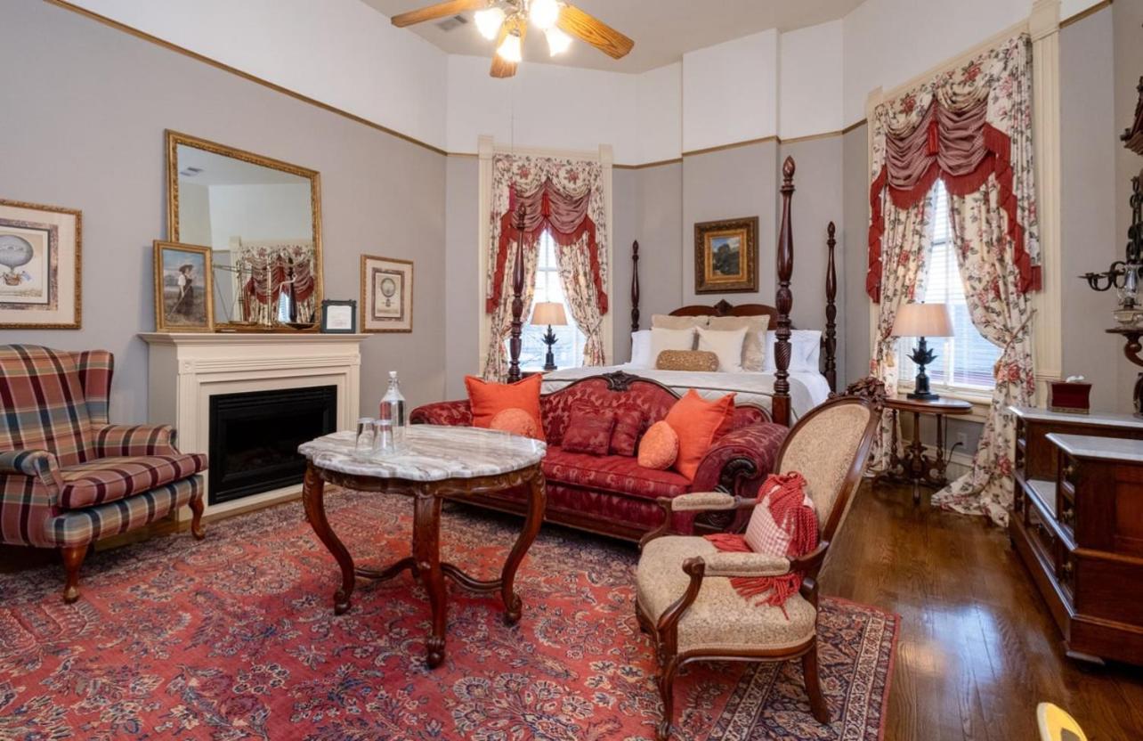 The Empress Of Little Rock Bed & Breakfast Bagian luar foto