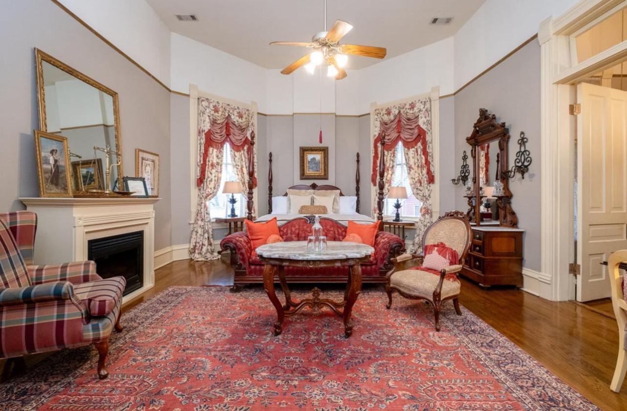 The Empress Of Little Rock Bed & Breakfast Bagian luar foto