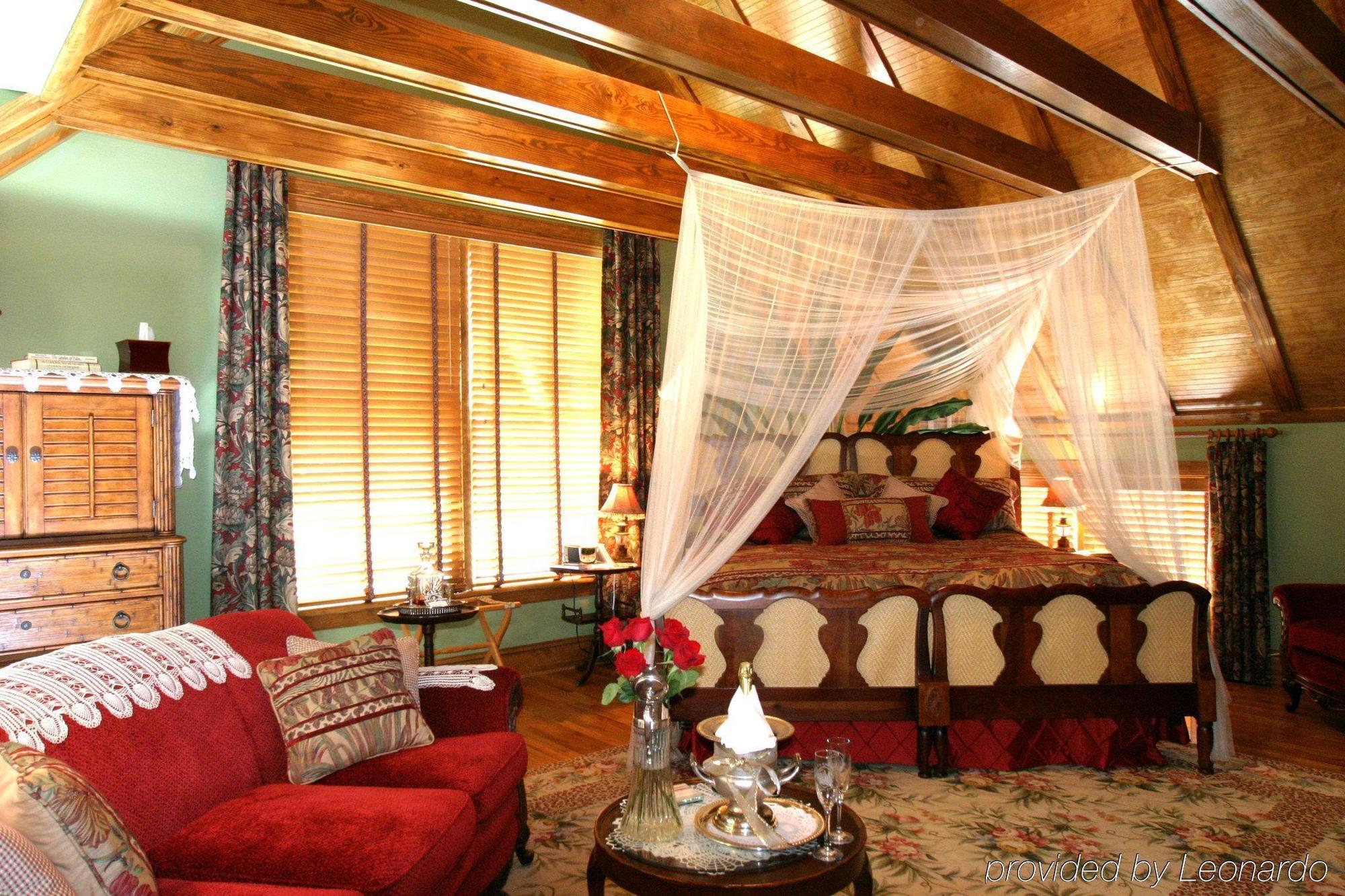 The Empress Of Little Rock Bed & Breakfast Bagian luar foto