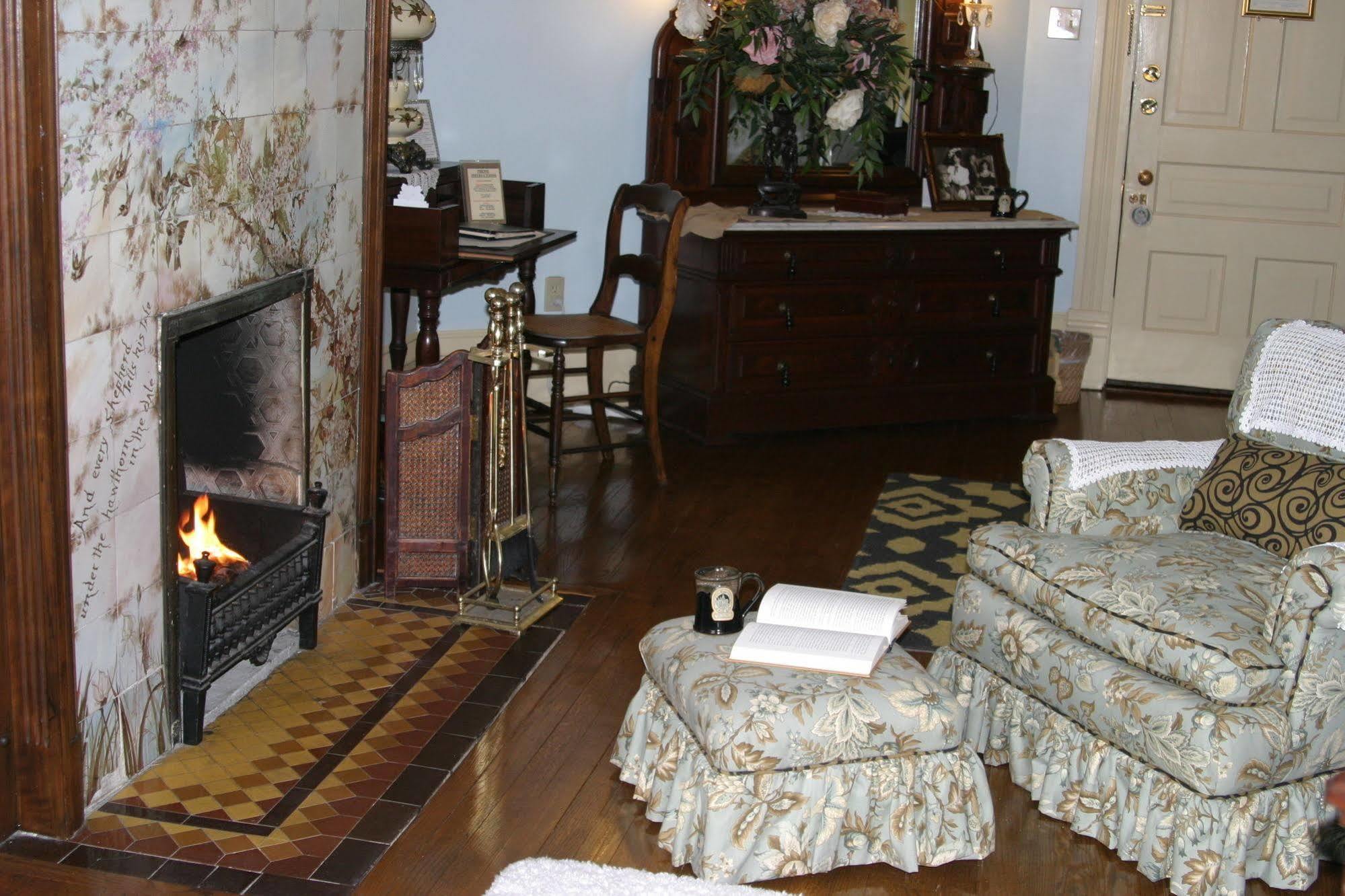 The Empress Of Little Rock Bed & Breakfast Bagian luar foto
