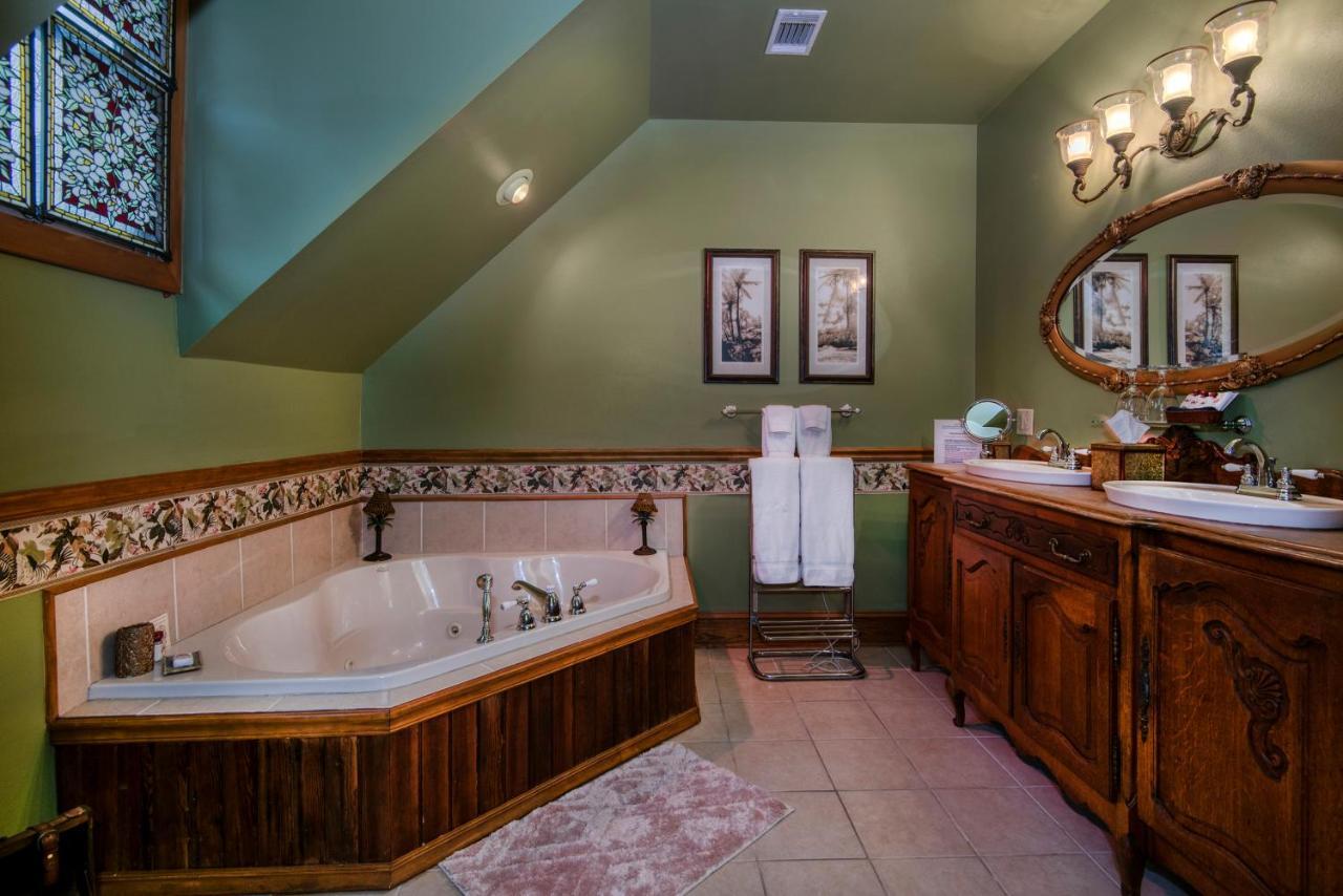 The Empress Of Little Rock Bed & Breakfast Bagian luar foto